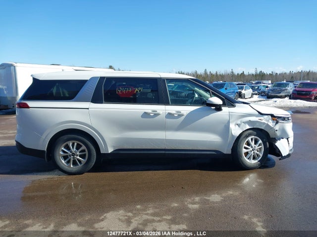 KNDNB5H3XN6156272 KIA Carnival Lx