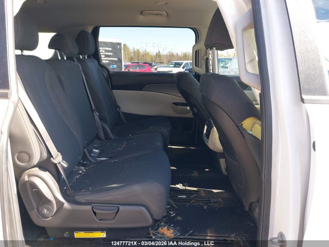 KNDNB5H3XN6156272 KIA Carnival Lx