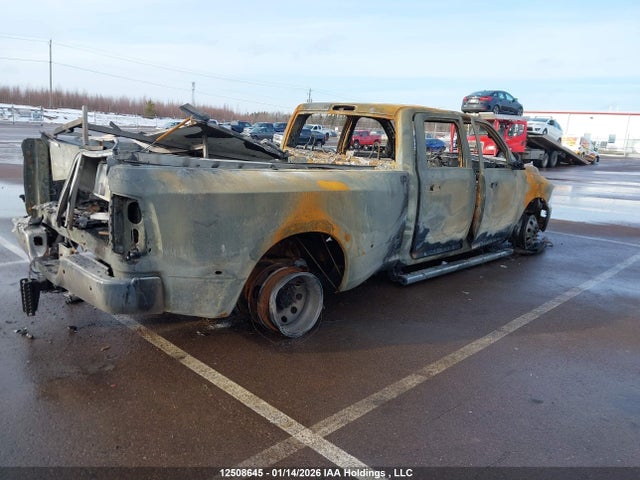 RAM 3500 Slt 2017 3C63RRHL4HG697015 Image 4