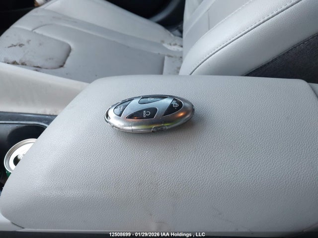 KMHLN4DG7RU726128 Hyundai Elantra Luxury