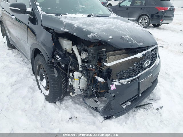 5XYPGDA37KG579902 KIA Sorento L/lx