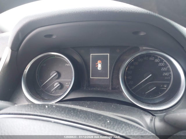 4T1B31HK0JU004132 Toyota Camry Hybrid Le
