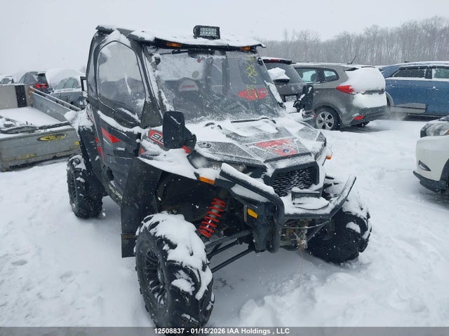 Polaris Rzr S 900 Eps 2015 3NSVBE875FF385756 main image