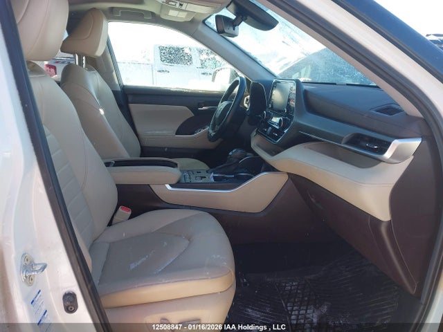 5TDGZRBH7MS527967 Toyota Highlander