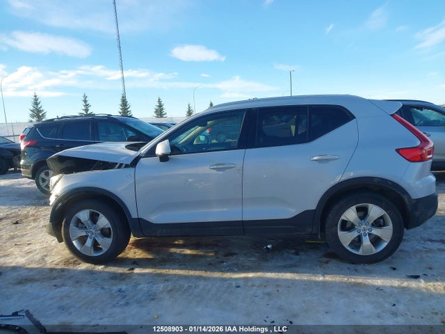 YV4162UK0L2221193 Volvo Xc40 T5 Momentum