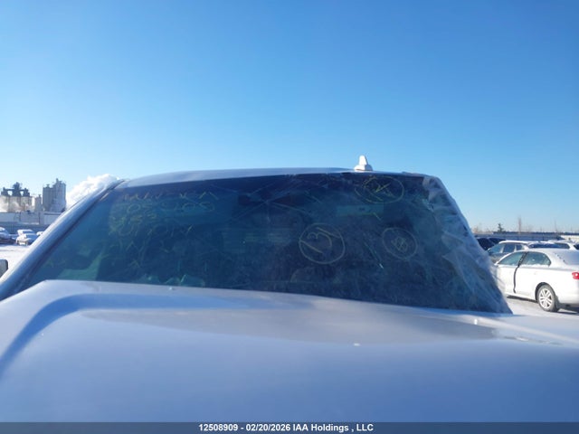 1GKS2HKJ7KR103832 GMC Yukon Xl Denali Denali