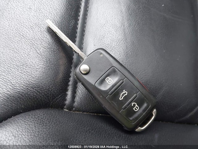 3VWG07AJ1FM338895 Volkswagen JETTA SEL