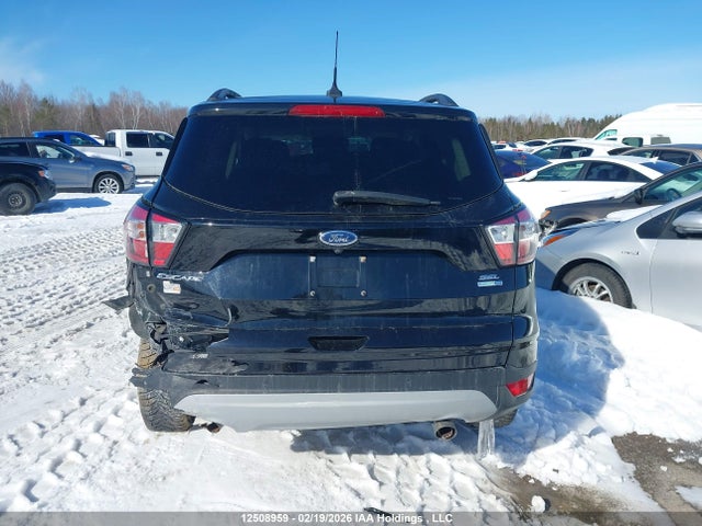 1FMCU9HD0JUC92445 Ford ESCAPE SEL