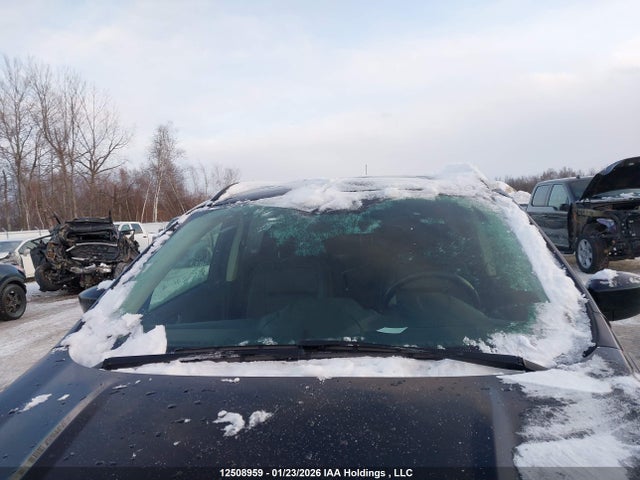 1FMCU9HD0JUC92445 Ford ESCAPE SEL