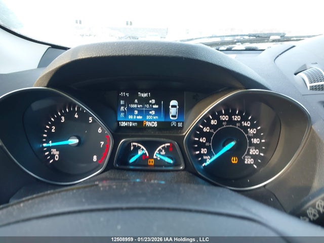 1FMCU9HD0JUC92445 Ford ESCAPE SEL