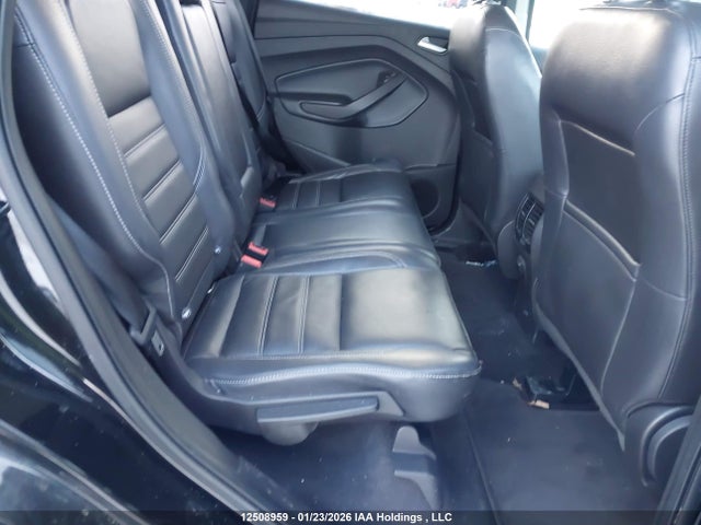 1FMCU9HD0JUC92445 Ford ESCAPE SEL