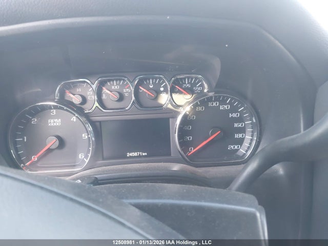1GCVKREC8EZ108778 Chevrolet Silverado K1500 Lt