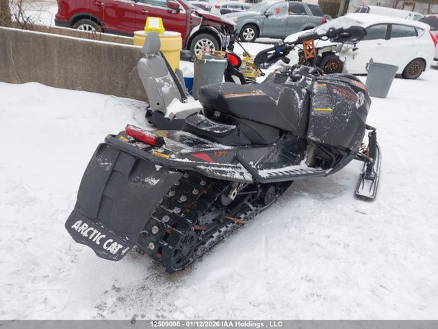 4UF18SNW3JT103475 Arctic Cat Snowmobile