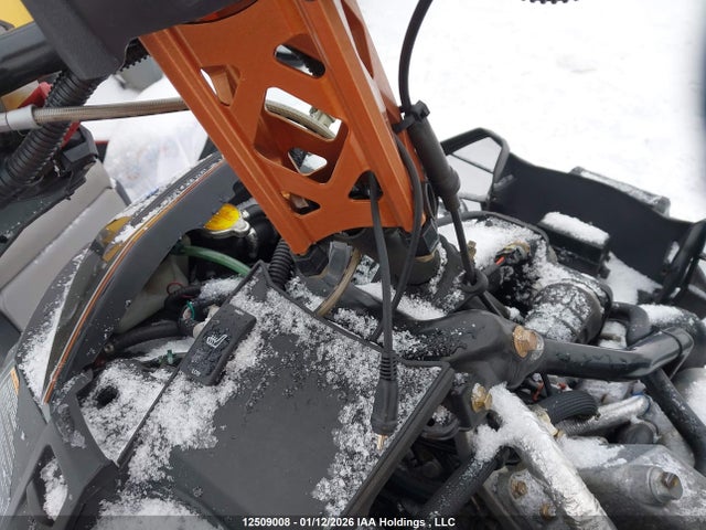 4UF18SNW3JT103475 Arctic Cat Snowmobile