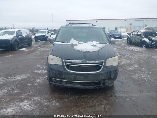 2C4RC1GG9ER284703 Chrysler Town &amp; Country Limited