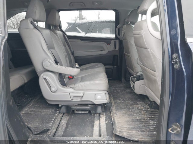 Продаж на аукціоні авто 2018 Honda Odyssey Exl, vin: 5FNRL6H69JB504284, номер лоту: 12509044