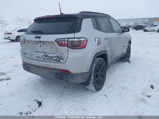 Jeep Compass Latitude Lux 2024 3C4NJDFN4RT171024 Image 4