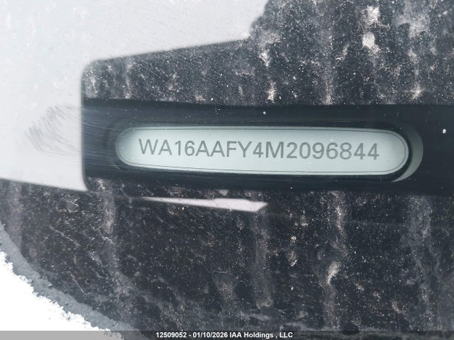 WA16AAFY4M2096844 Audi Q5 Sportback Prestige