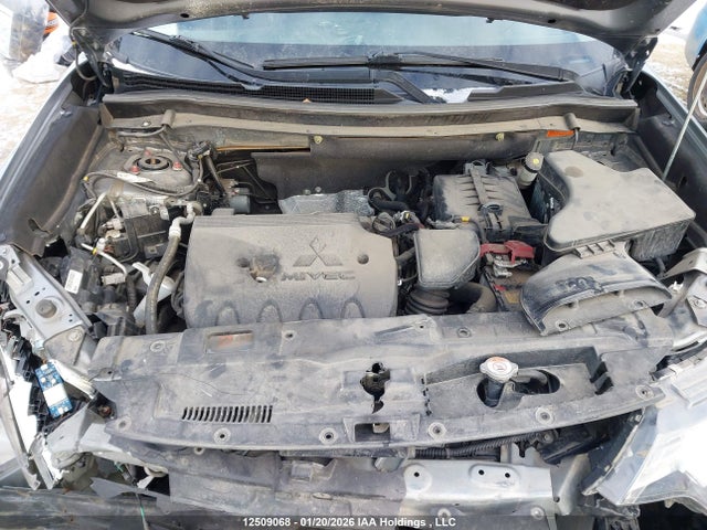 Mitsubishi Outlander Es 2020 JA4AZ2A36LZ614446 Image 10