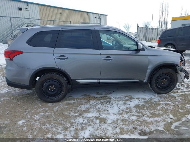 Mitsubishi Outlander Es 2020 JA4AZ2A36LZ614446 Image 13