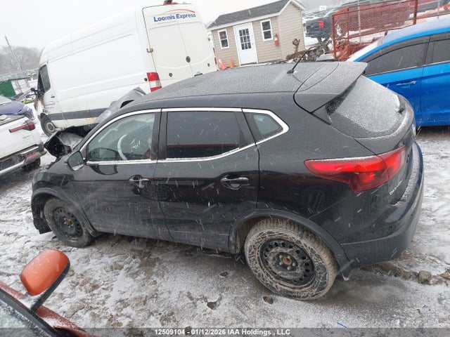 JN1BJ1CP3HW034028 Nissan Rogue Sport S/sv/sl