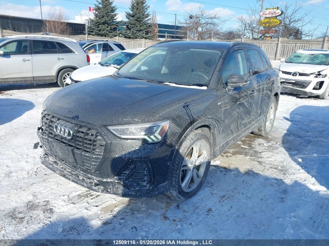 WA1FECF36M1024103 Audi Q3 45 Technik