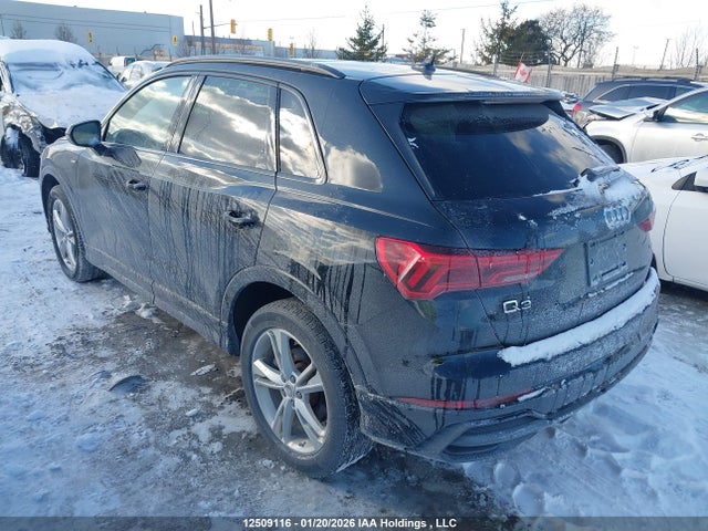 WA1FECF36M1024103 Audi Q3 45 Technik