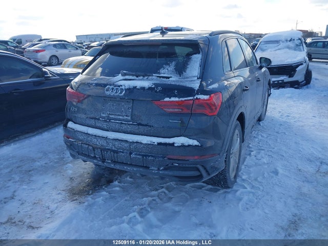 WA1FECF36M1024103 Audi Q3 45 Technik