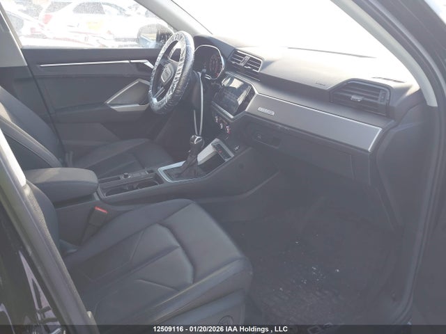WA1FECF36M1024103 Audi Q3 45 Technik