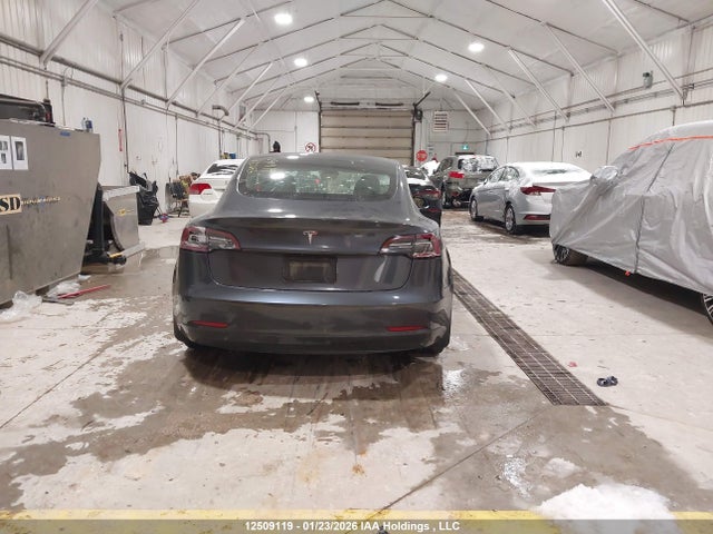 Tesla MODEL 3 2019 5YJ3E1EA0KF422683 Image 17
