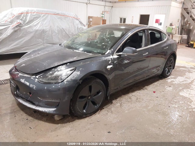 Tesla MODEL 3 2019 5YJ3E1EA0KF422683 Image 2