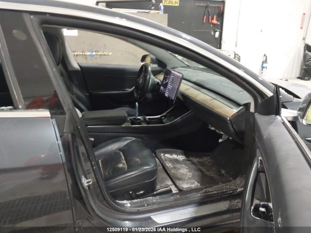Tesla MODEL 3 2019 5YJ3E1EA0KF422683 Image 5