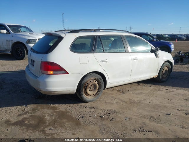 12509132 :رقم المزاد ، 3VWPL7AJ7EM607021 vin ، 2014 Volkswagen Golf 2.0 Tdi Comfortline/2.0 Tdi Highline/2.0 Tdi Trendline/2.0 Tdi Wolfsburg Edition مزاد بيع