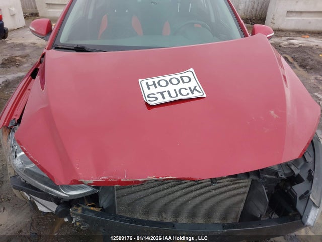 KMHD84LF9HU239998 Hyundai ELANTRA GL