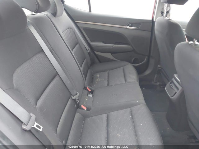 KMHD84LF9HU239998 Hyundai ELANTRA GL