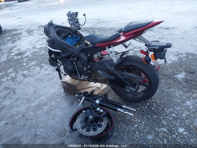 12509222 :رقم المزاد ، JYARJ16N5BA002056 vin ، 2011 Yamaha Yzfr6 مزاد بيع
