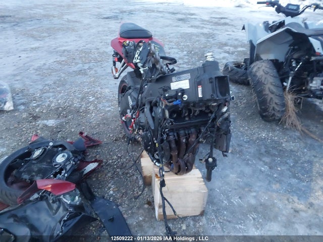 12509222 :رقم المزاد ، JYARJ16N5BA002056 vin ، 2011 Yamaha Yzfr6 مزاد بيع