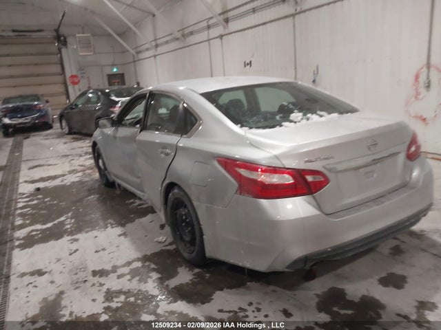 1N4AL3AP1HN352064 Nissan Altima 2.5/2.5 S/2.5 Sl/2.5 Sr/2.5 Sv