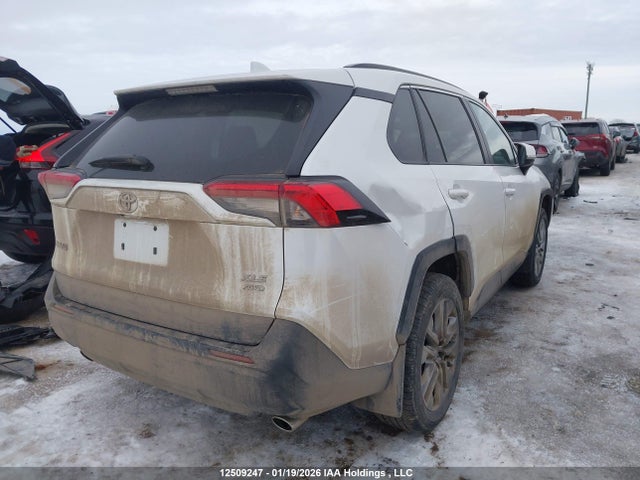 2T3R1RFV8SW517881 Toyota Rav4 Xle/xle Premium