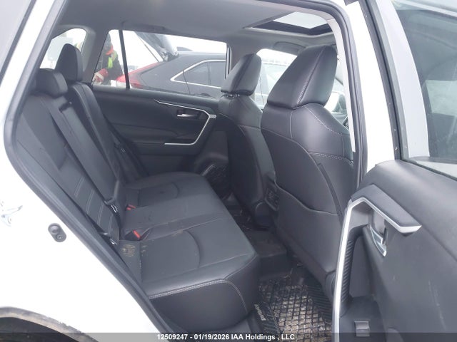 2T3R1RFV8SW517881 Toyota Rav4 Xle/xle Premium