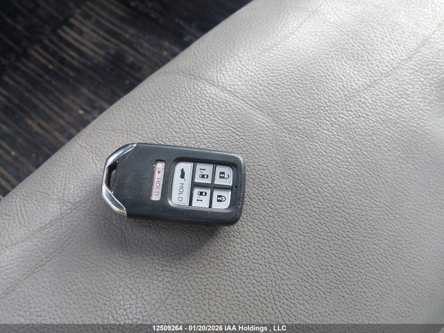 12509264 :رقم المزاد ، 5FNRL5H97GB512610 vin ، 2016 Honda Odyssey Touring مزاد بيع