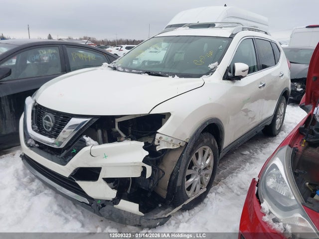5N1AT2MV8JC833098 Nissan Rogue