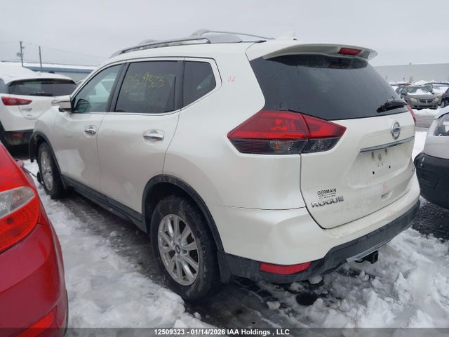 5N1AT2MV8JC833098 Nissan Rogue