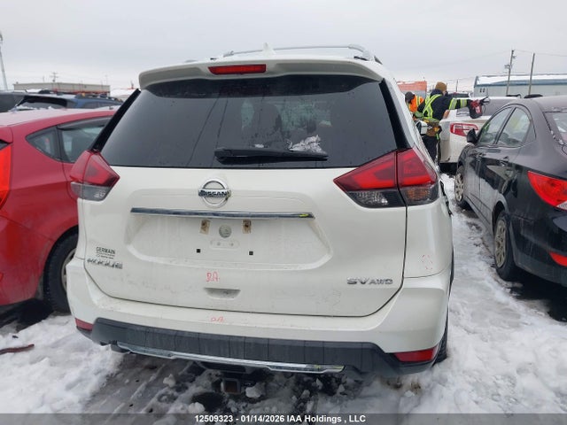 5N1AT2MV8JC833098 Nissan Rogue