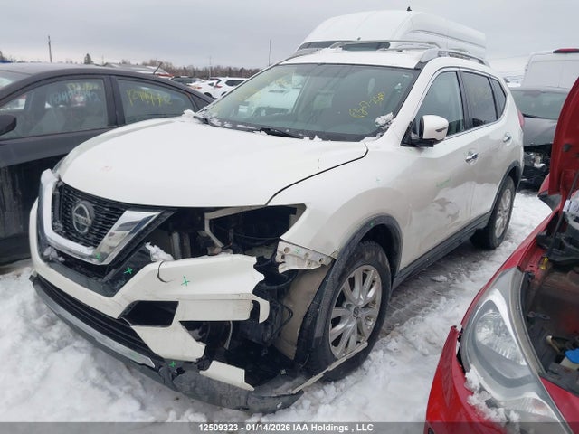 5N1AT2MV8JC833098 Nissan Rogue
