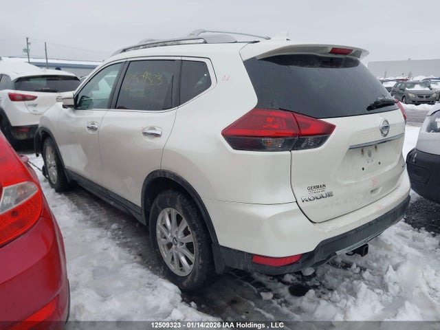 5N1AT2MV8JC833098 Nissan Rogue