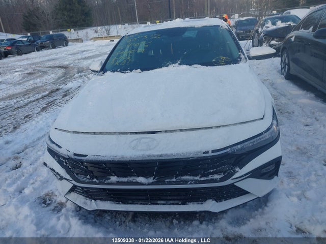 KMHLM4DG6SU041076 Hyundai Elantra