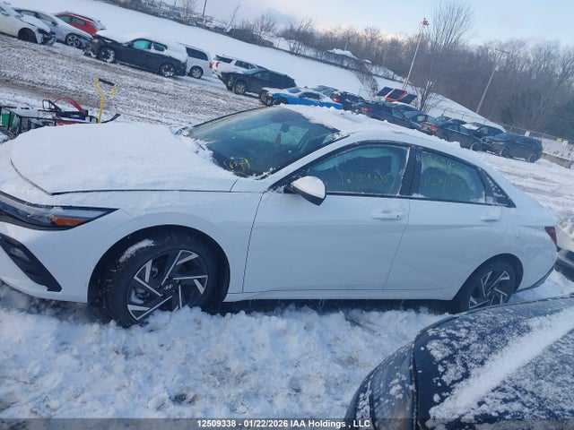 KMHLM4DG6SU041076 Hyundai Elantra