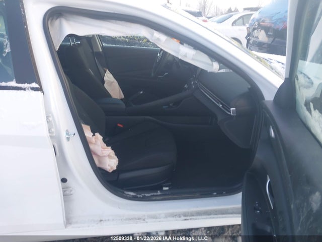 KMHLM4DG6SU041076 Hyundai Elantra