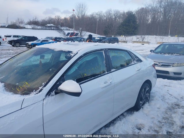 KMHLM4DG6SU041076 Hyundai Elantra